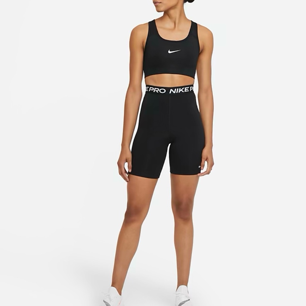 Nike Pro 365 Women’s High-Waisted 7” Shorts